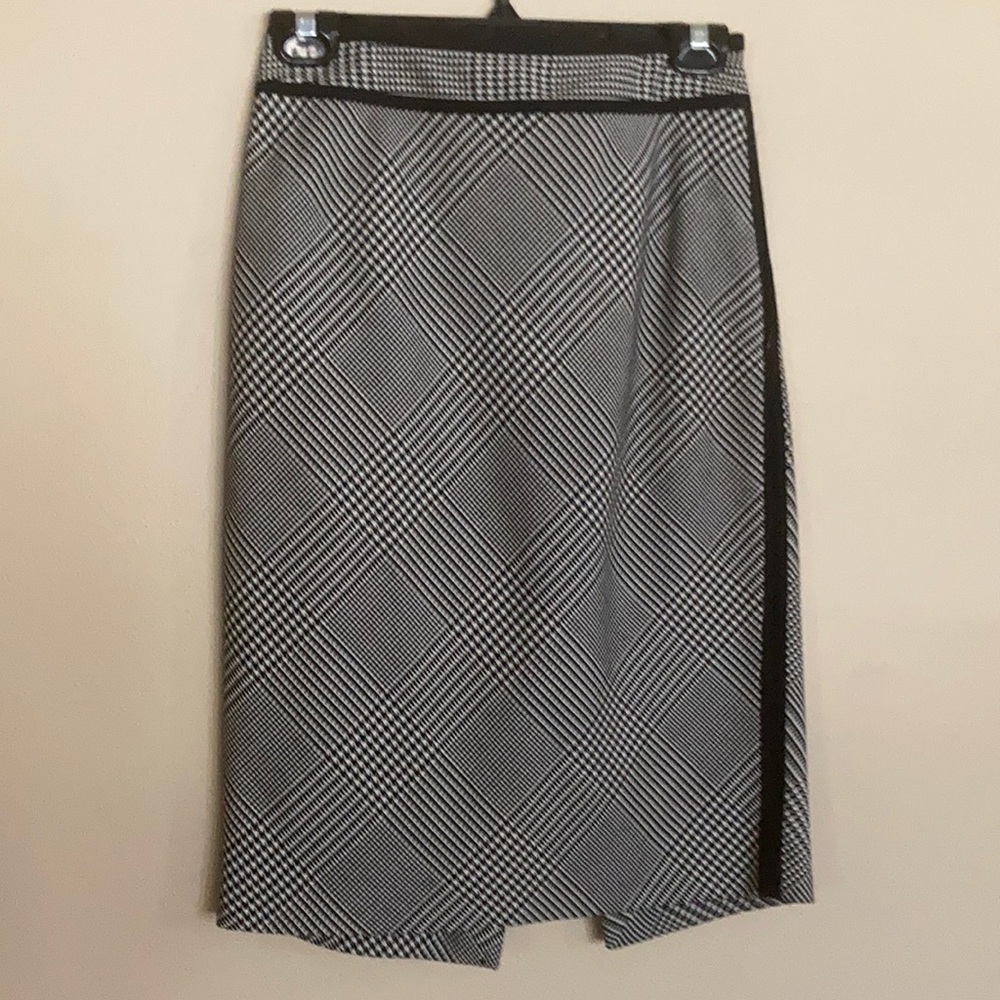 White House Black Market size 0 pencil skirt